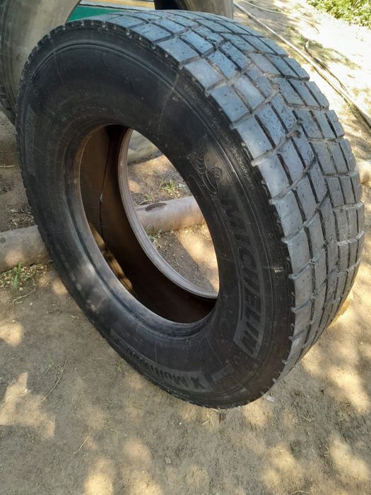 Продам шину в хорошем состоянии
