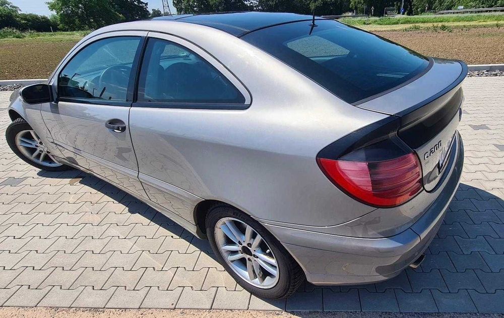 Mercedes C200 Kompressor 163 CP Coupe Automat