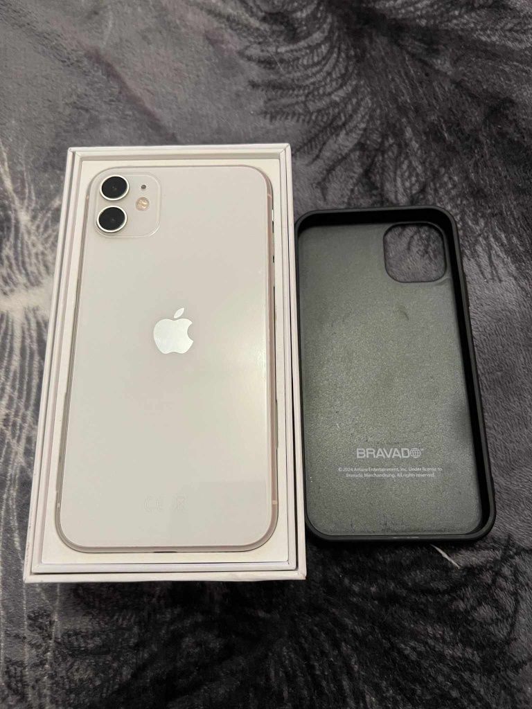 iPhone 11 alb baterie nouă