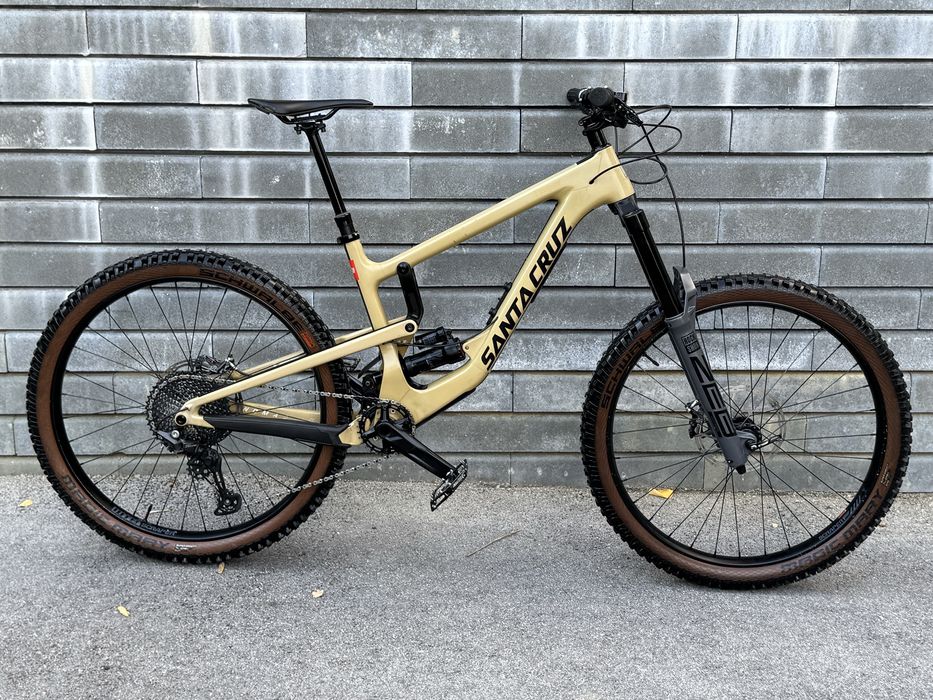 Планински карбонов велосипед SANTA CRUZ NOMAD C ( М размер)