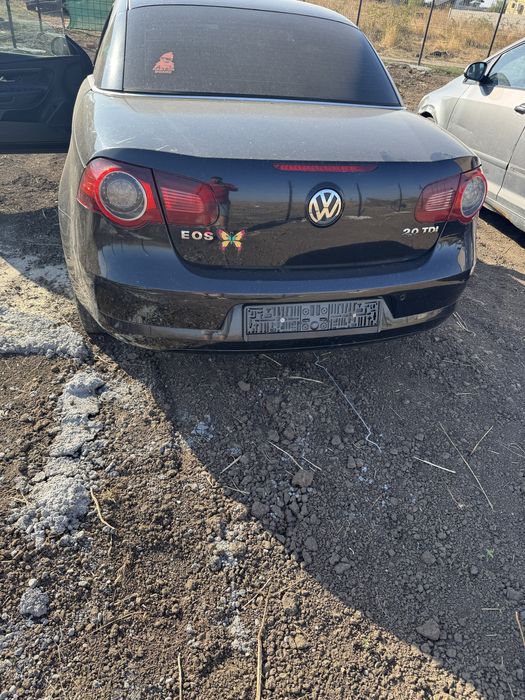 Dezmembrez dezmembrari vw EOS 2.0 TDI 140 cai BMM 6 trepte LC9X
