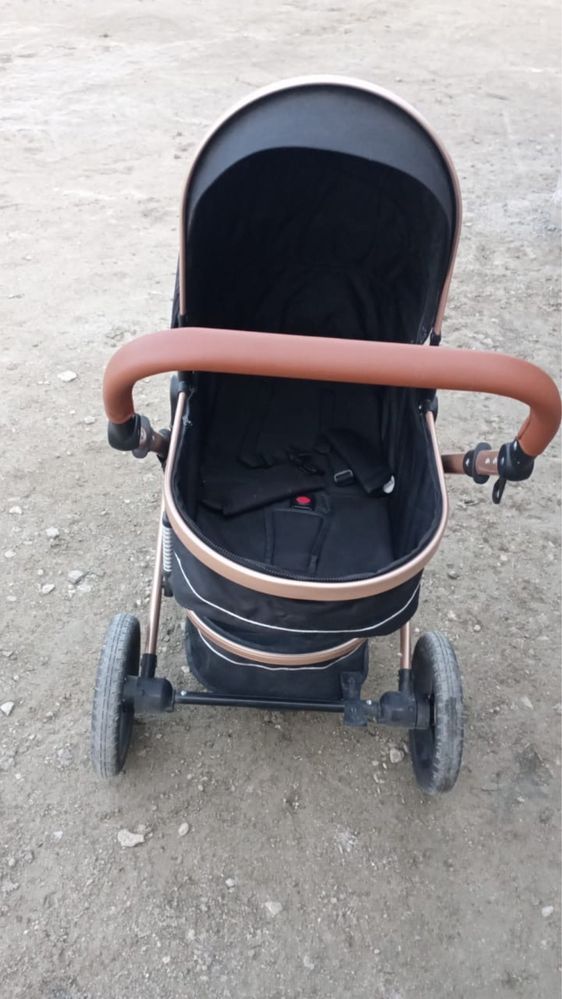 Продам детскую коляску