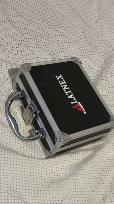 Analizor de spectru RF, 15-2700 MHz,
NOU (nefolosit)