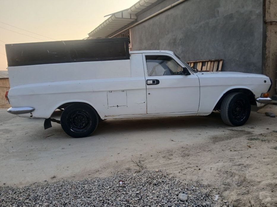 Volga pikap 2410
