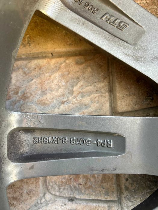 Jante 18" PLATIN + anvelope iarna Michelin 255/60 + prezoane