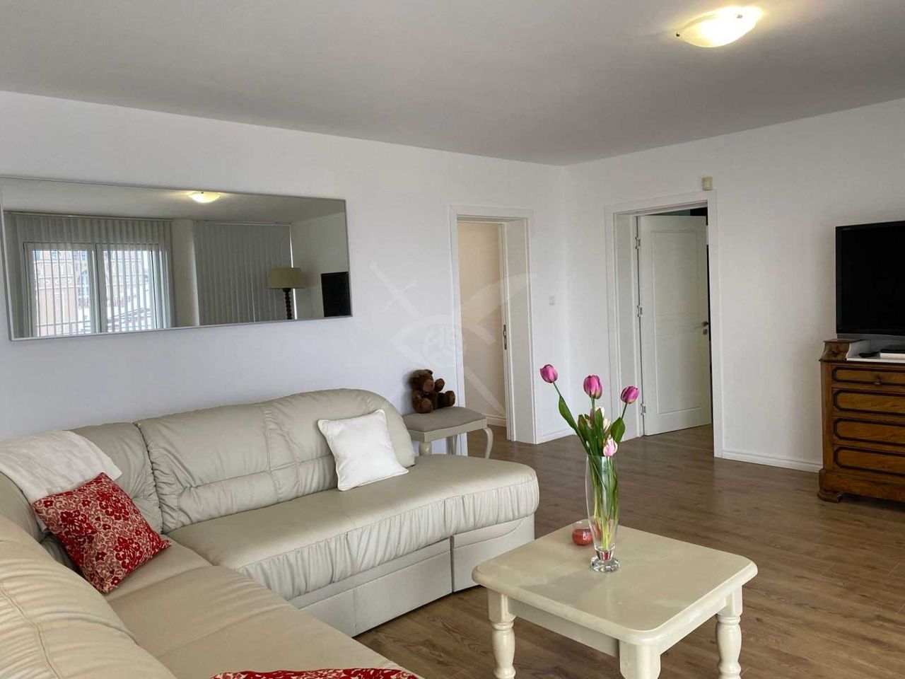 Продава се Многостаен апартамент в Свети Влас - 240 кв.м за 1042 €/кв.м - Снимка #2