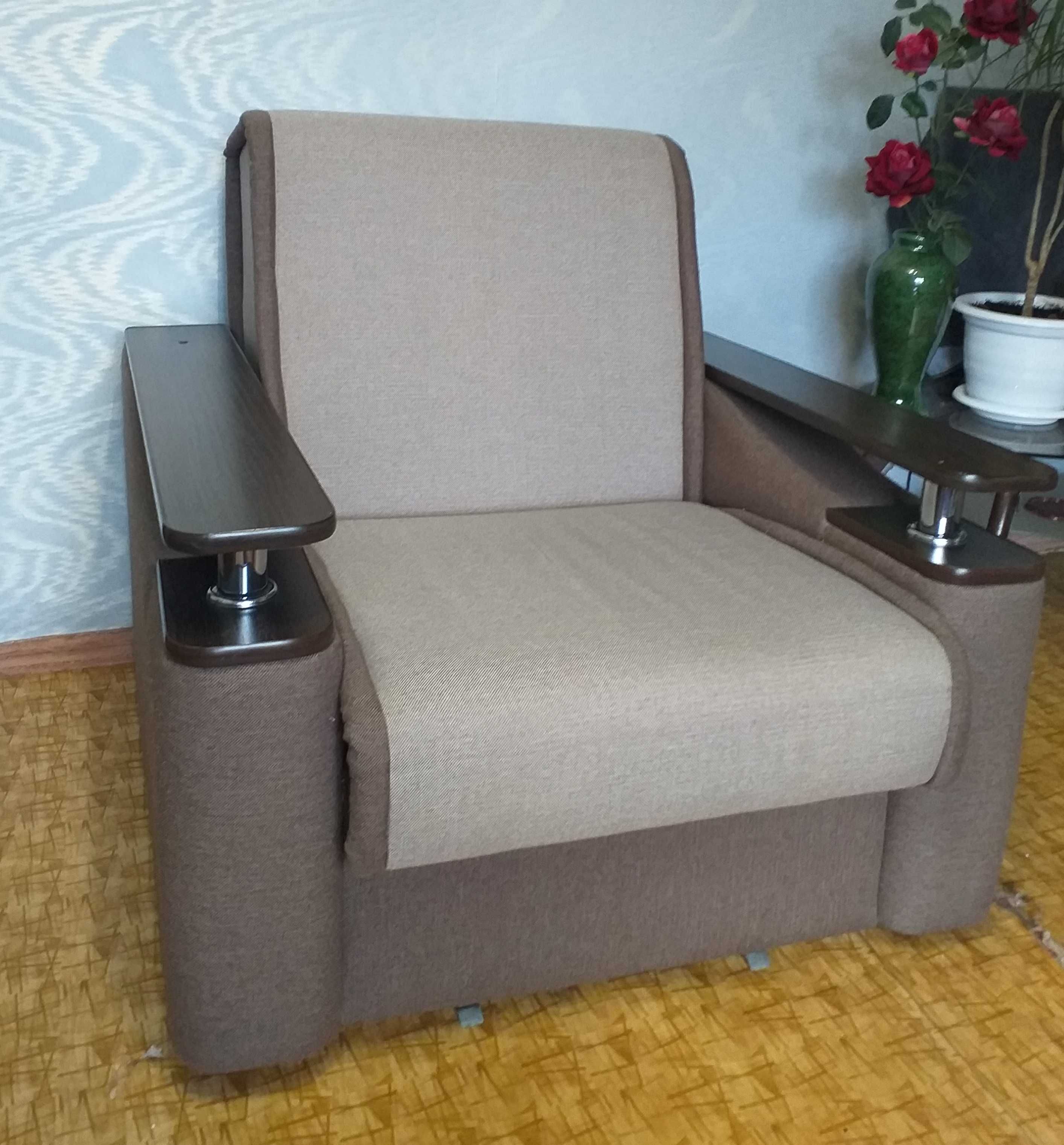 Мягкая мебель диван и кресло