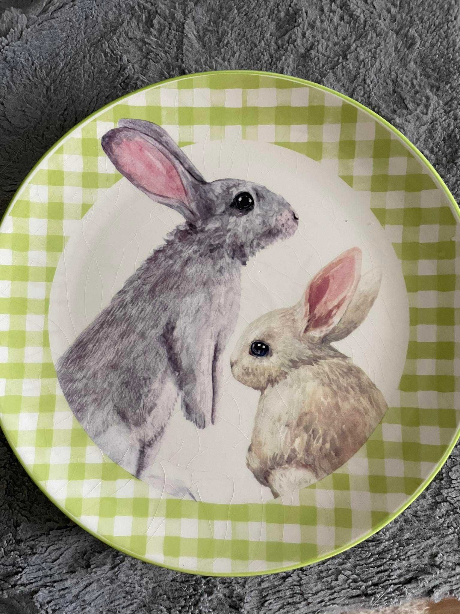 Холандски порцеланови чинии със зайчета
