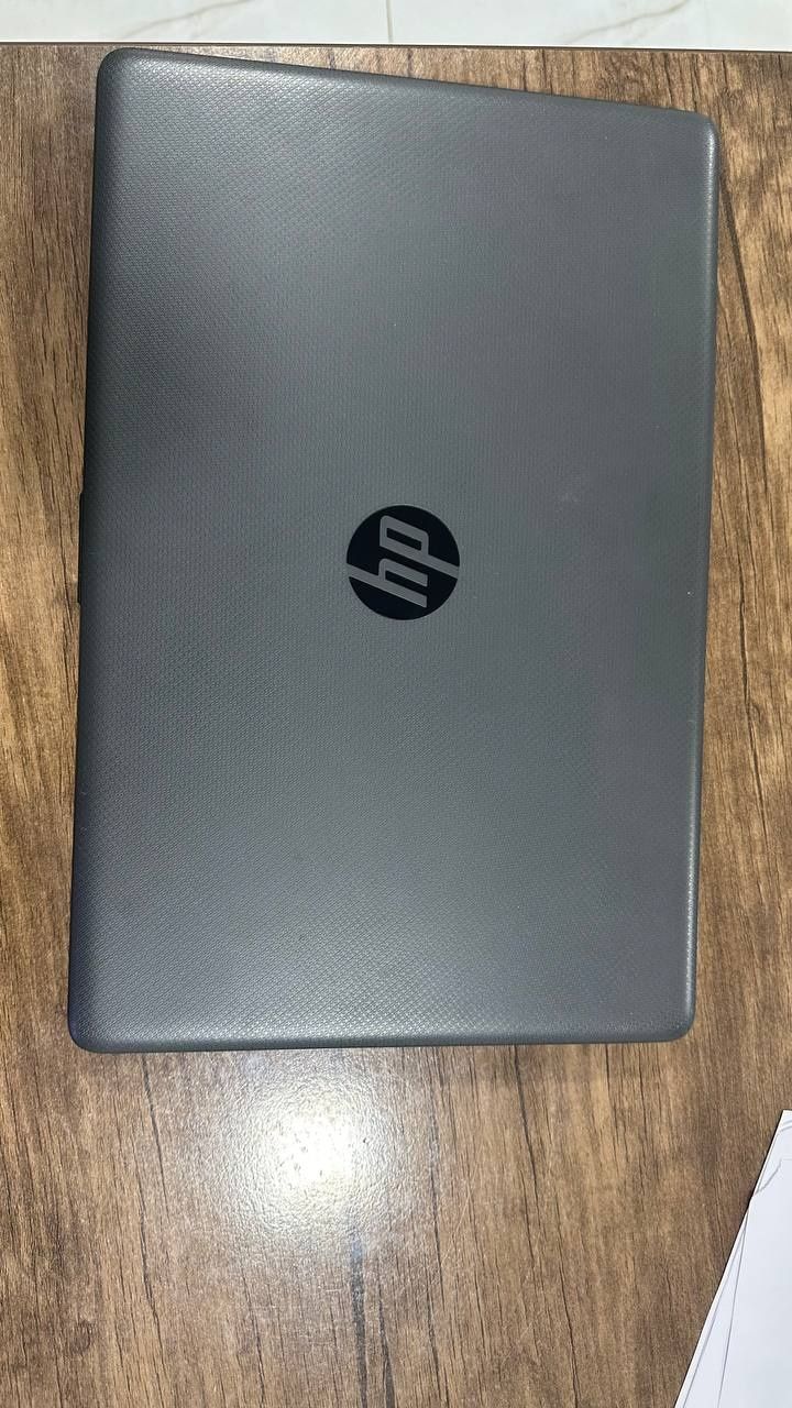 Notebook sotiladi
