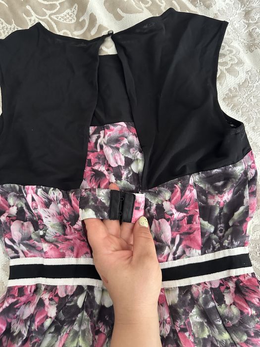 Rochita Guess originala