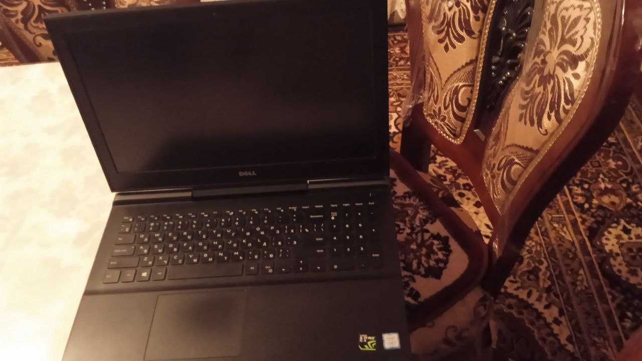 Dell Inspiron 7566 core i7 7inch HQ gaming sotiladi