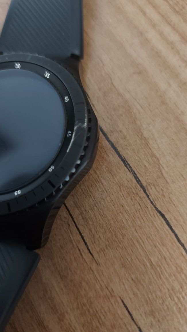 Смарт часовник Samsung Gear S3 frontier