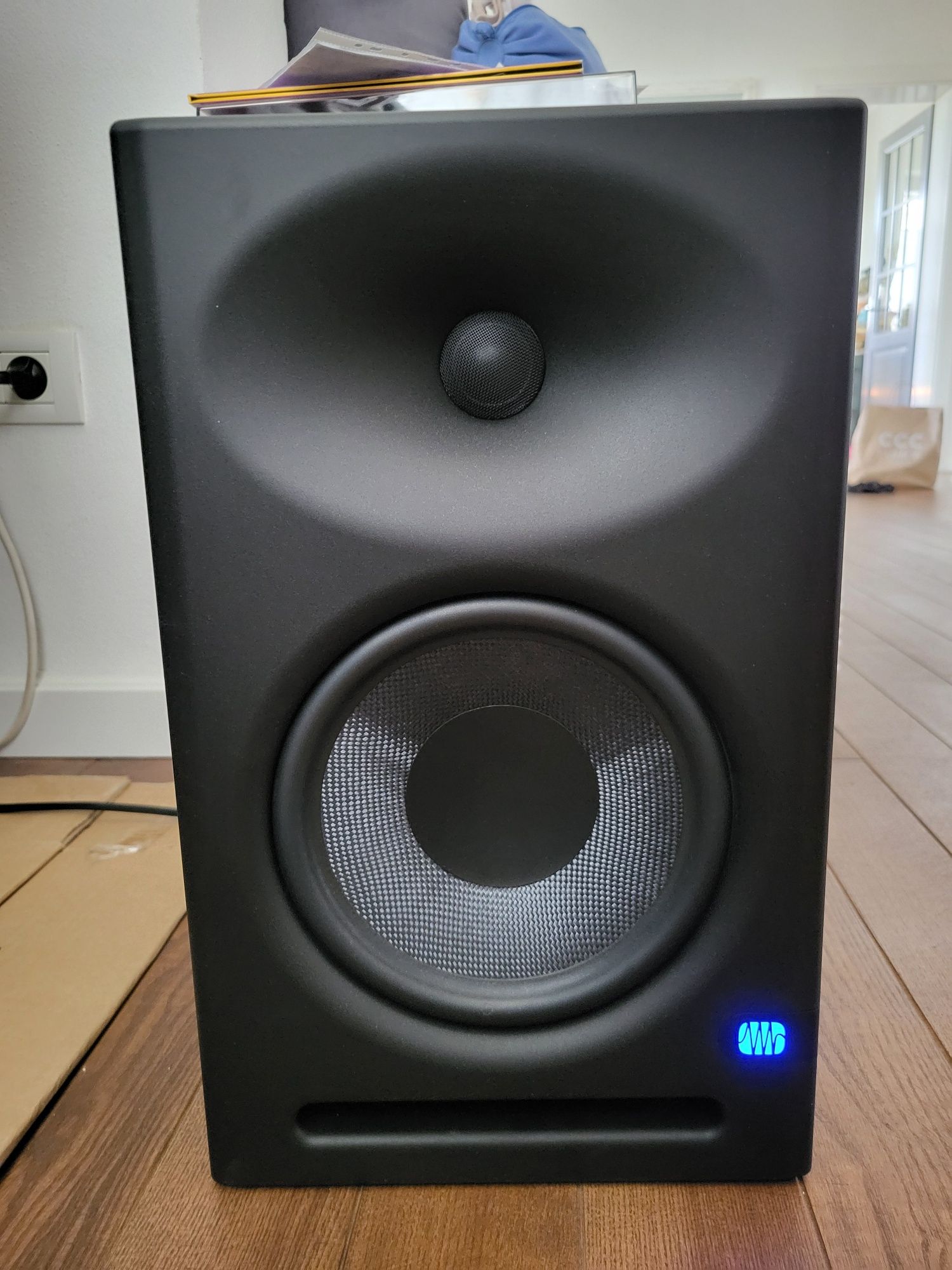 Vand boxe Presonus Eris Studio 8