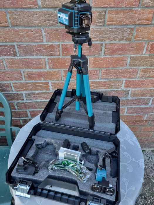 Лазерен нивилир.