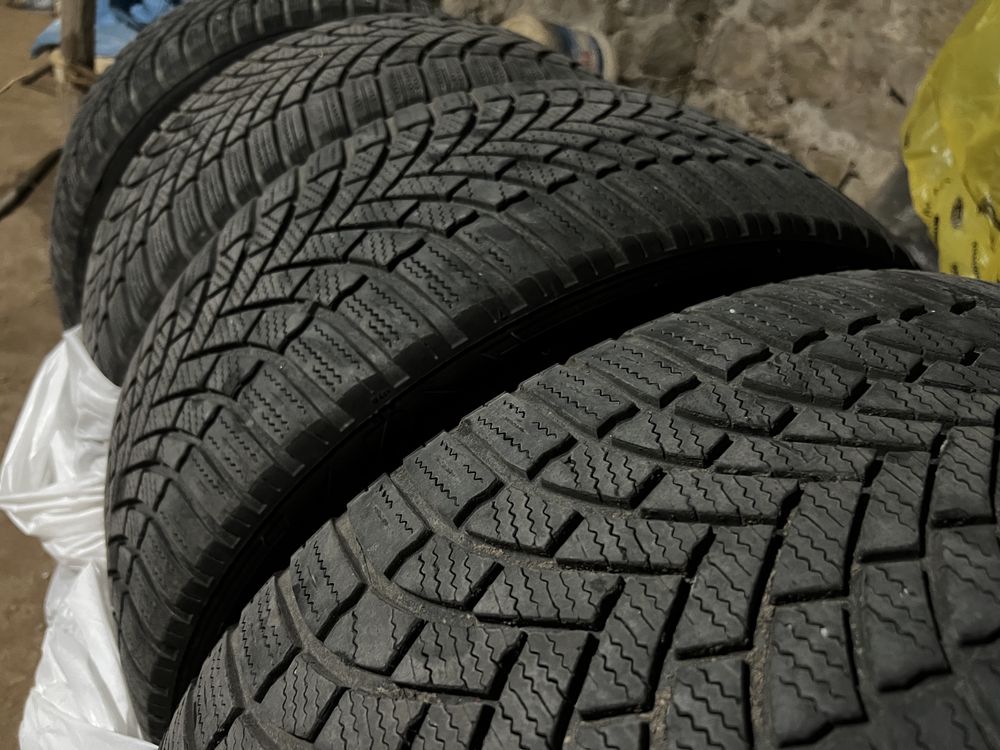 Зимни Гуми 235/45/r18 Bridgestone Blizzak
