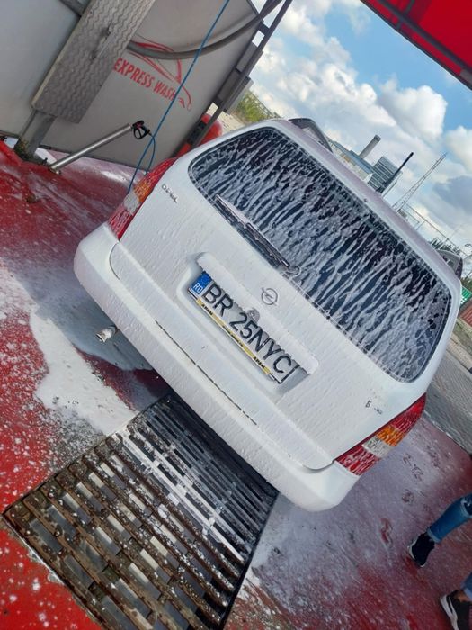 Vand sau schimb opel astra g motor 1,6.