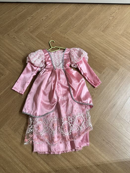 Продам новогодний костюм Принцессы
