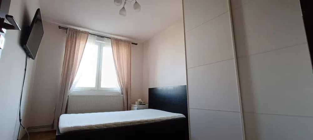 Închiriez apartament 2 camere rond Dna Ghica centrala proprie