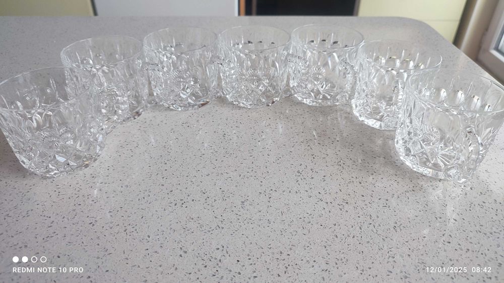 Комплект от 7 кристални чаши за болле или топли напитки