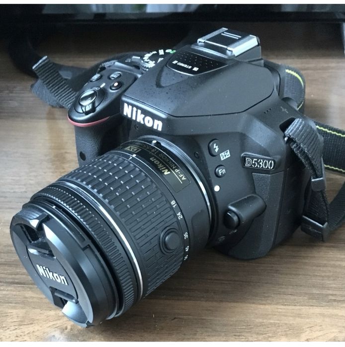 Продам NIKON D5300 с объяктивом