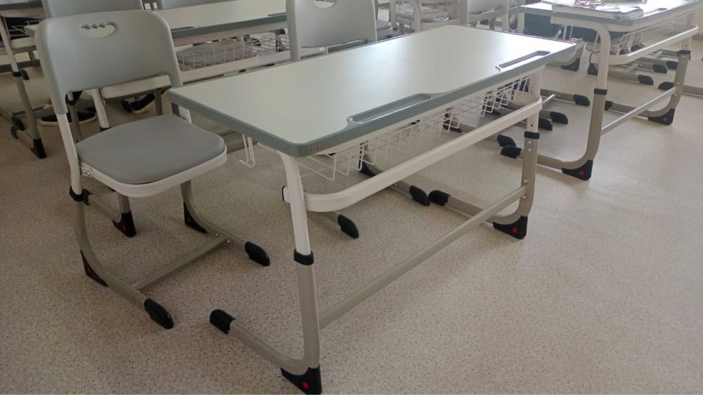 Двухместная школьная парта в Астане