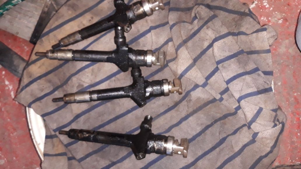 Injectoare mazda 6