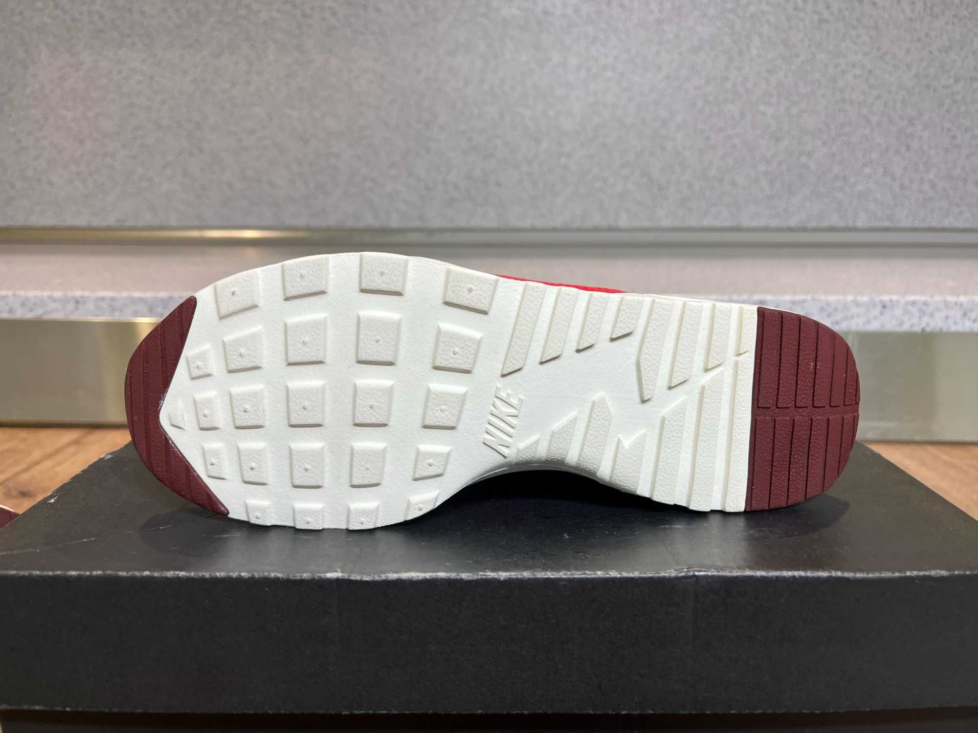 ОРИГИНАЛНИ *** Nike Air Max Thea / Action Red / Red / Sail