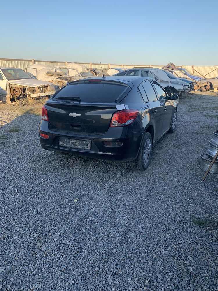 Продам запчасти chevrolet cruze