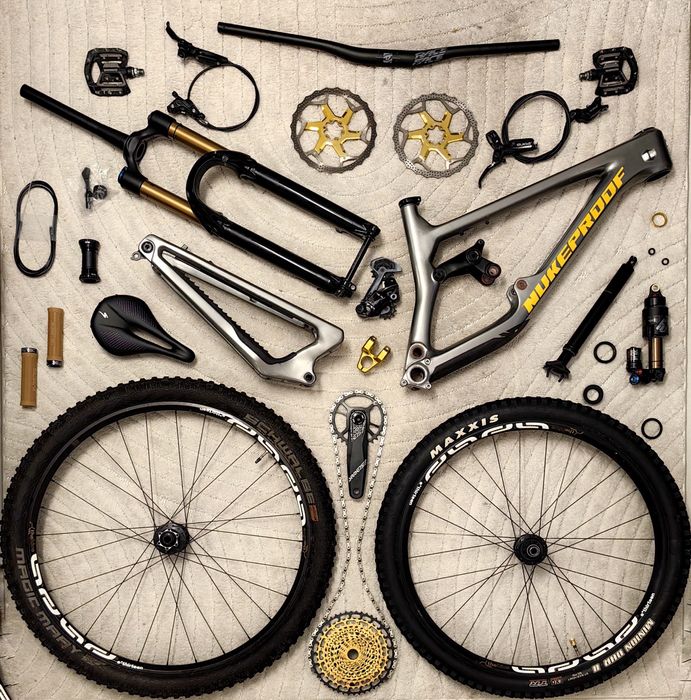 Bicicleta Nukeproof Giga 297 2022