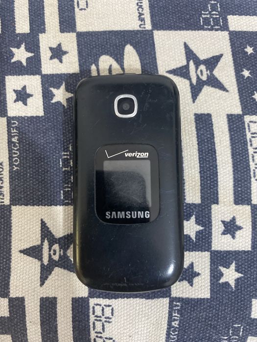 Samsung gusto 3 хорошем состоянии