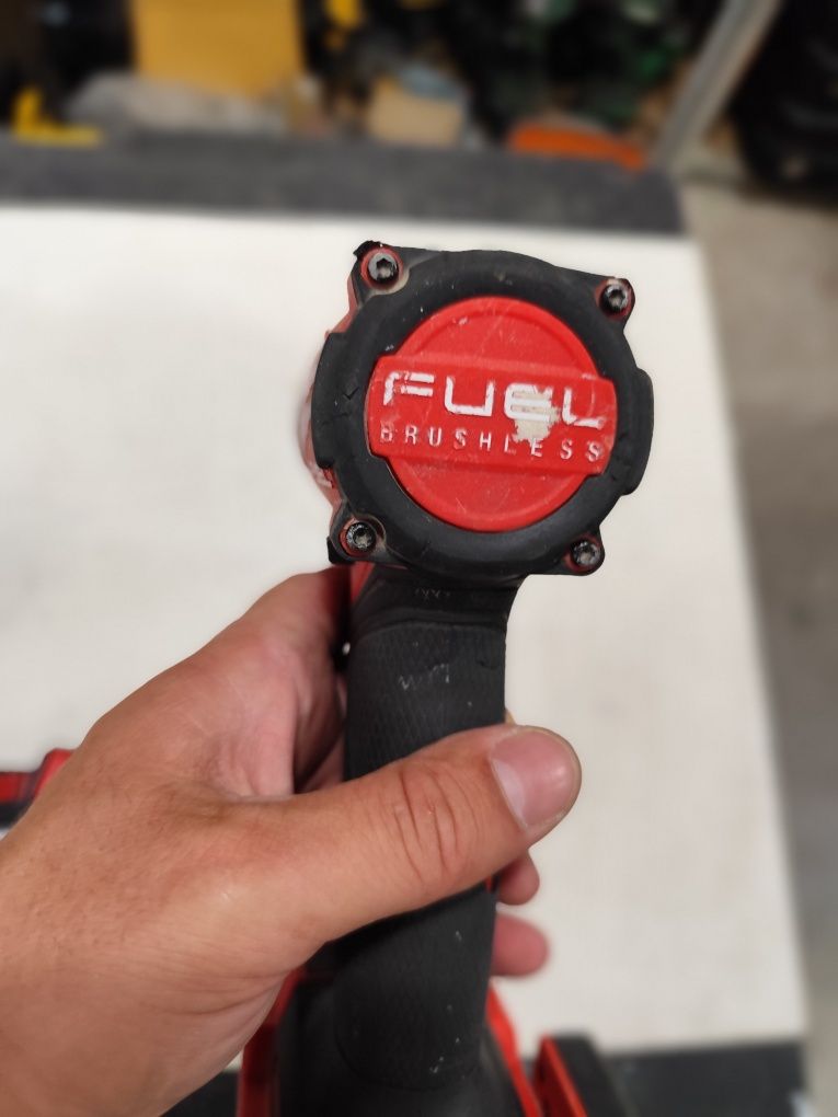 Безчетков акумулаторен импактдрайвър Милуоки Milwaukee M18 FID3 + 5Ah