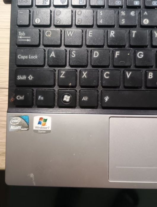 Laptop mini ASUS pentru copii