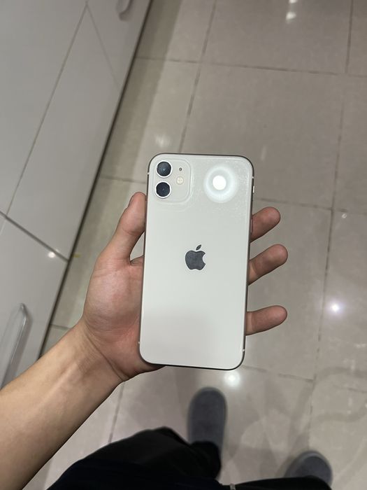 Продам айфон 11 iphone 11