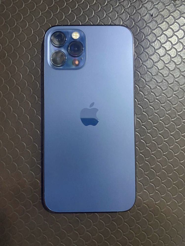 Продается Iphone 12 pro