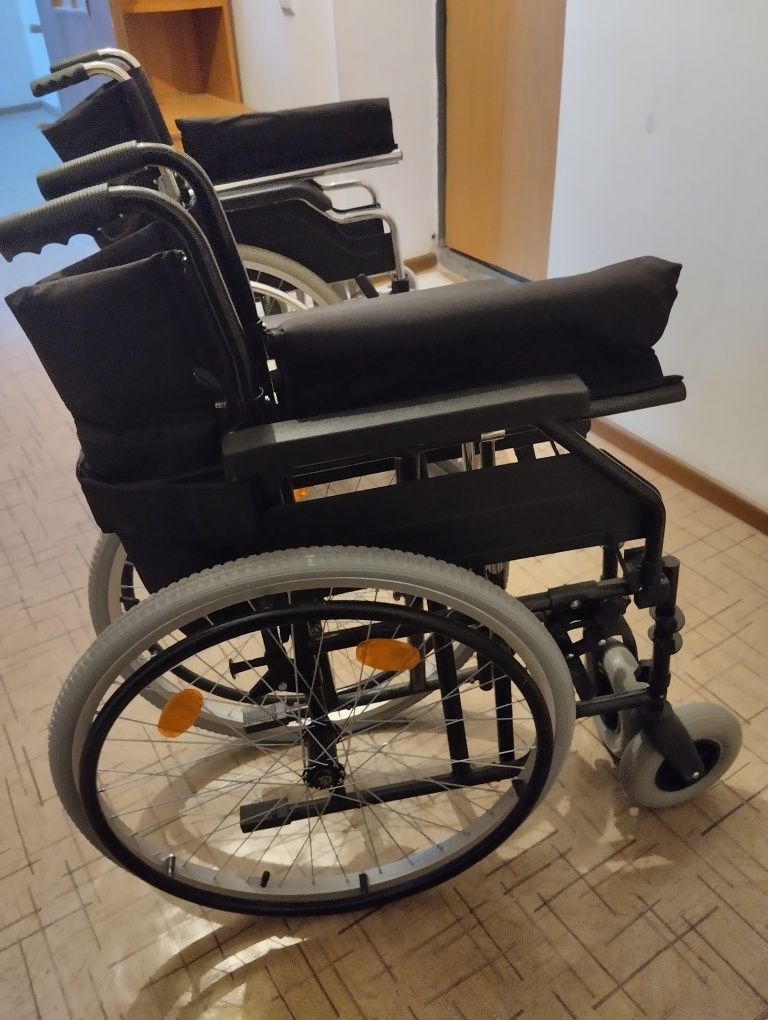 Продам новый коляску для инвалидов