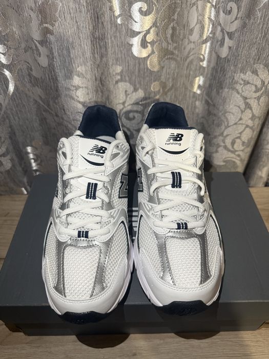 New Balance 530.
