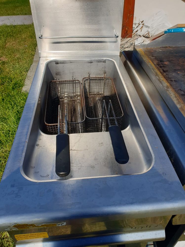 Friteuza pe gaz