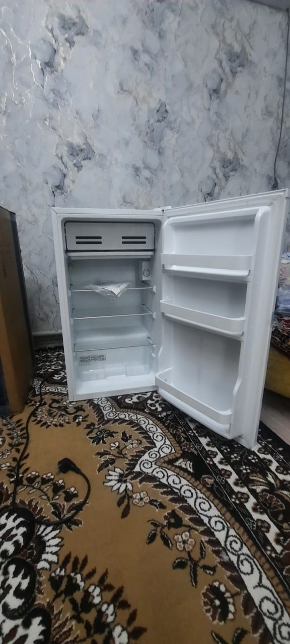 Холодильник мини от марки Midea