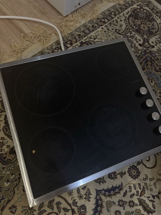 Встроенная электроплита Bosh