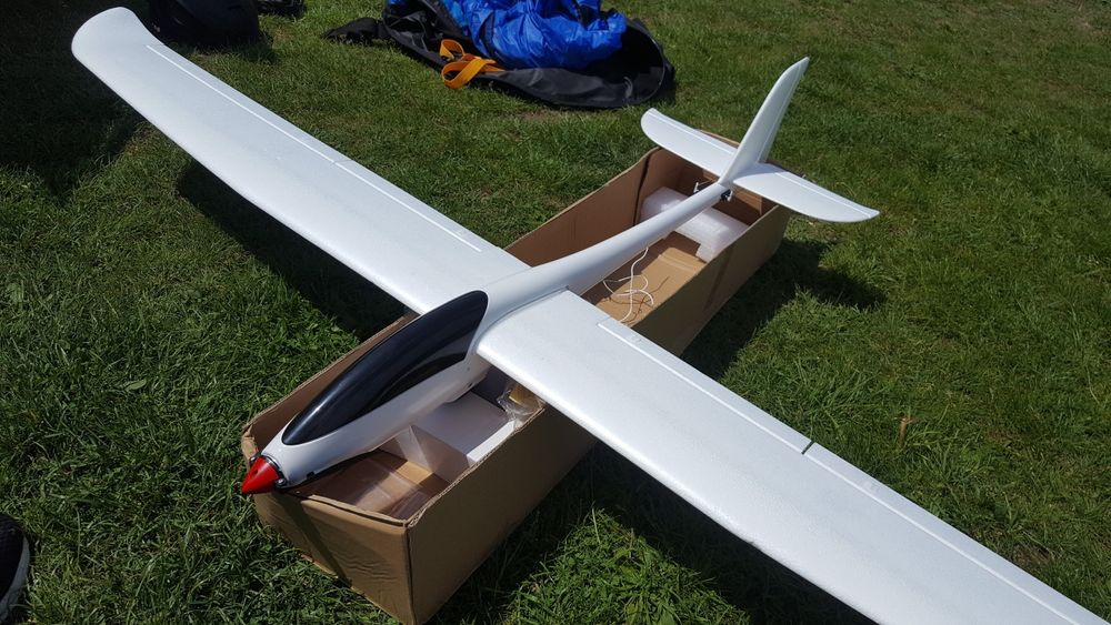 Phoenix 2000 V2 Avion motoplanor Anv 2m complet echipat full echipat