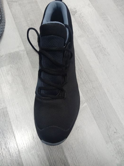 Bocanci cu bombeu metalic, mărime 42,noi cu eticheta