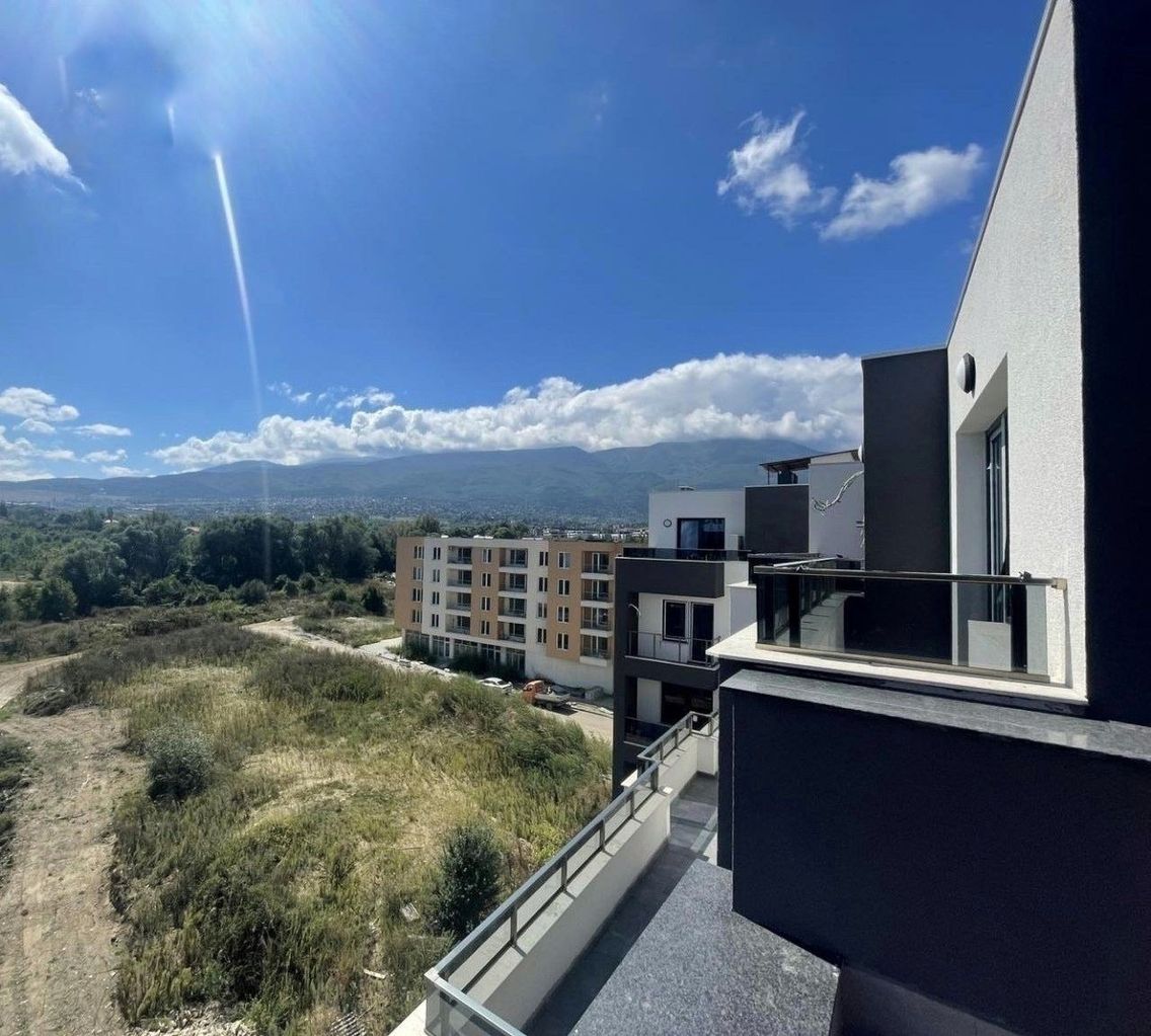 Продава се Четиристаен апартамент в София, Зона Б-5-3 - 174 кв.м за 1868 €/кв.м - Снимка #2