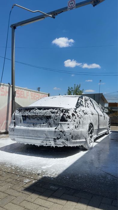 Mercedes Benz E350 AMG