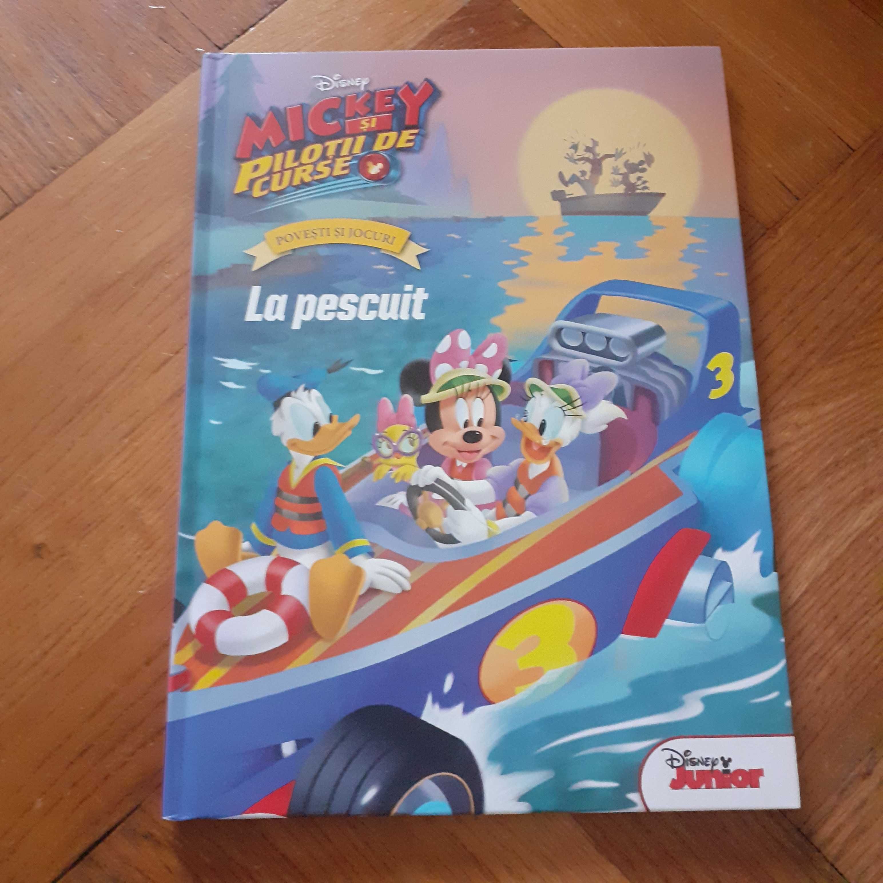 Carte Disney Mickey si pilotii de curse