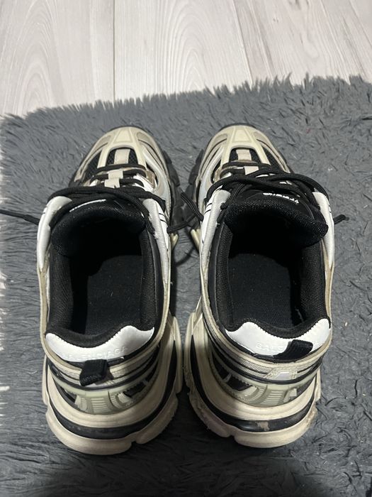 Balenciaga Track v2 Beige size 42