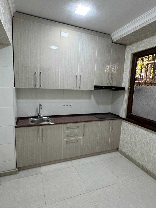 Аренда Офис 50 м2 Мирзо Улугбек Ц1 1-Линия Поликлиника № 5