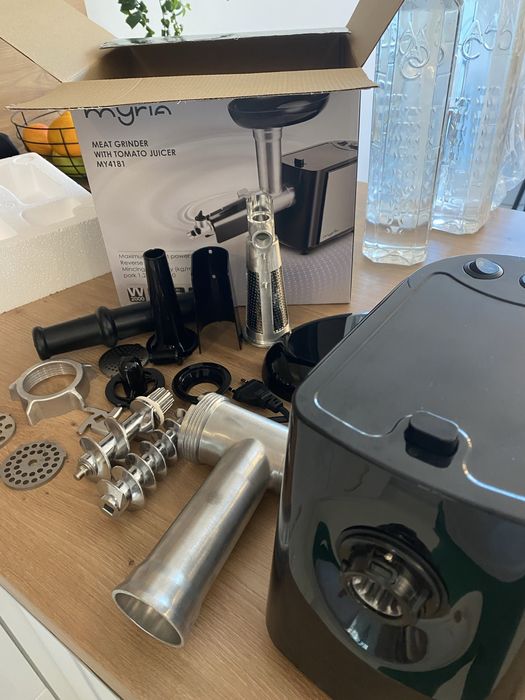 Masina de tocat carne/rosii