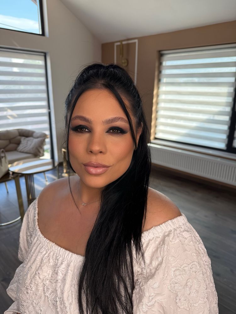 Make-up profesional-AVANT SALON