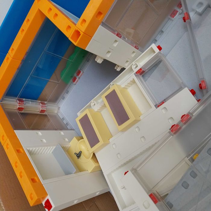 ТОП ОФЕРТА   Playmobil 4404 клиника / болница