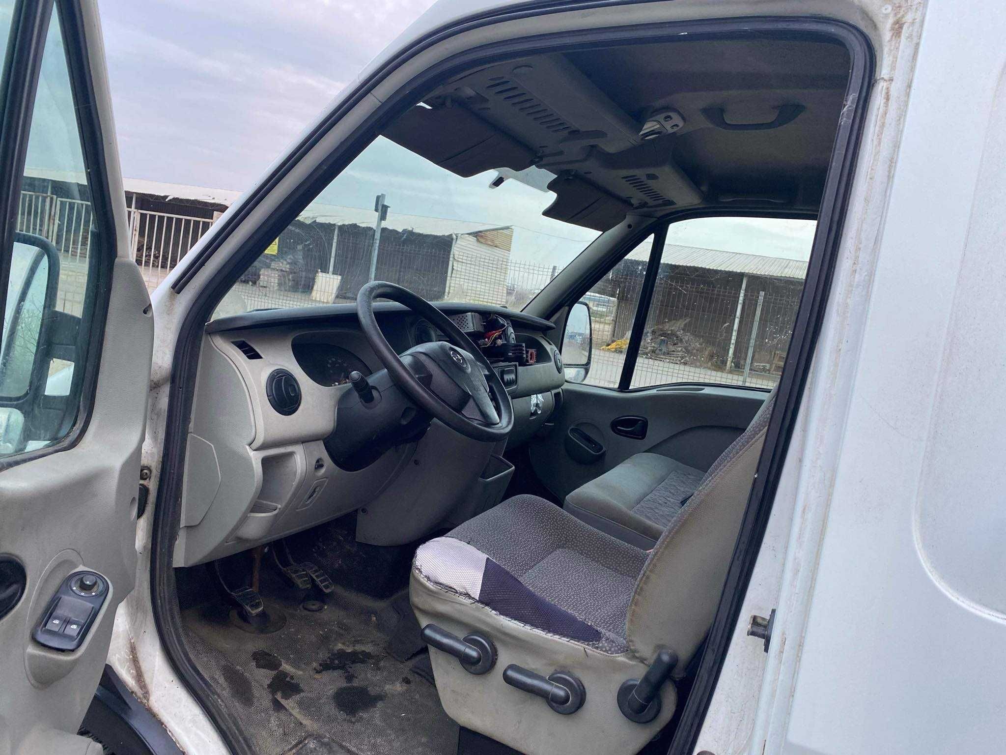 vand opel movano motor 2,5 cdti 3 panouri an 2007 euro 4